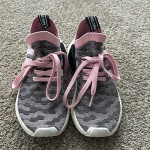 Women’s Adidas Boost tennis shoes